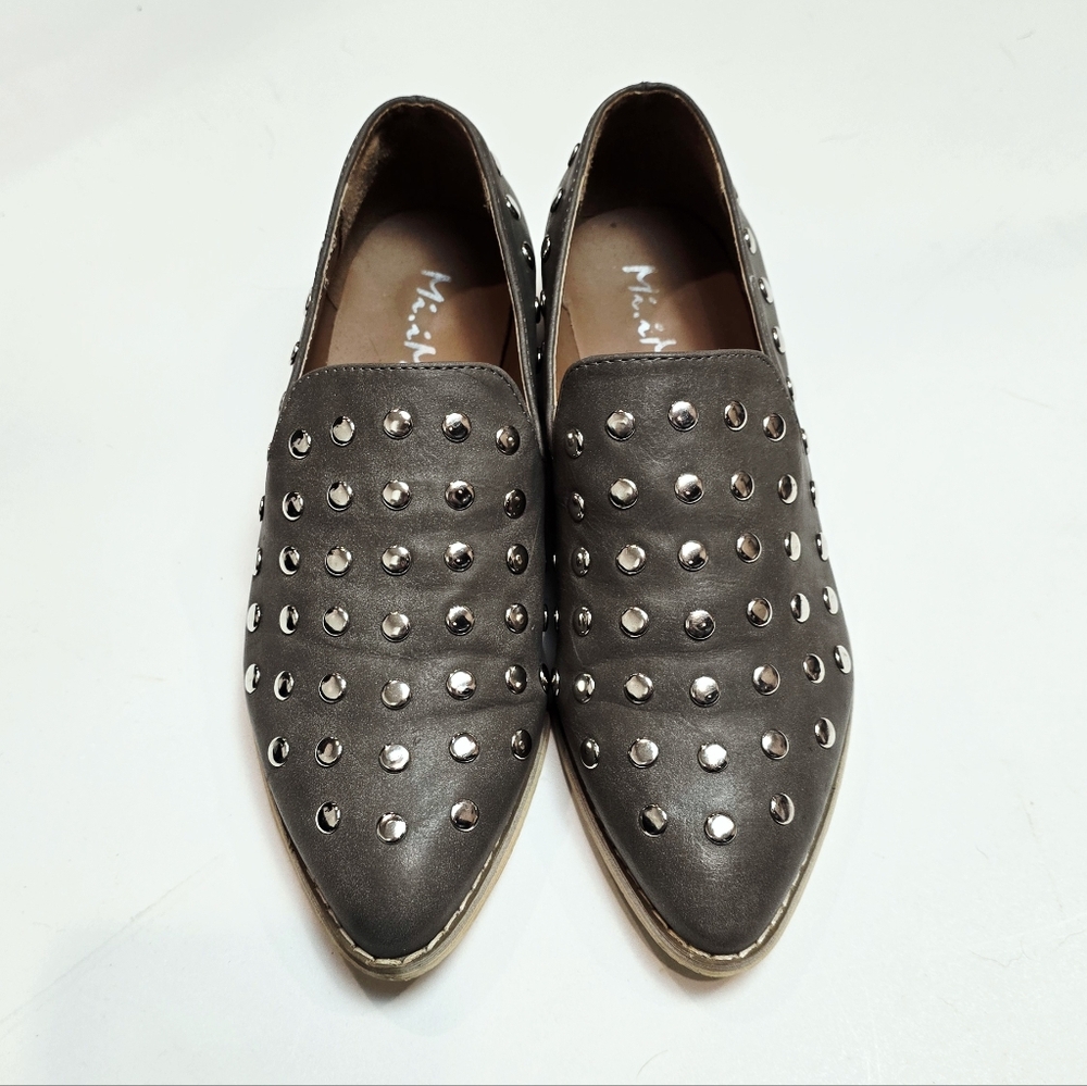 Mi.iM Flat Studded Gray Pointed Toe Loafers